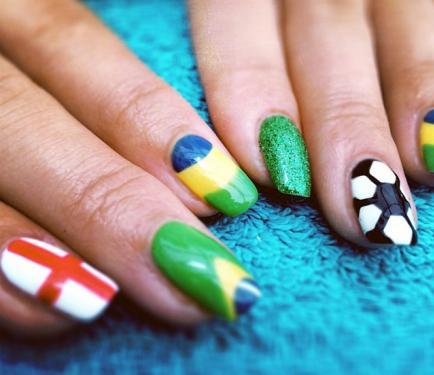 Футбольные болельщицы